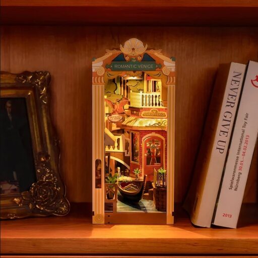 Robotime Rolife Romantic Venice Book Nook Home Decoration Shelf Insert Kit 3D Wooden Toys Great Gifts For Wife Girls Kids main image 0
