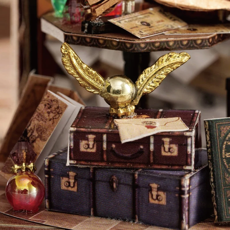 Magic Time Miniature Dollhouse - inside